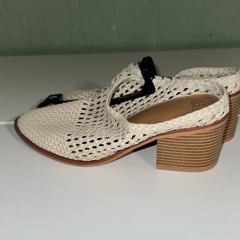 Time and tru memory foam woven block heels